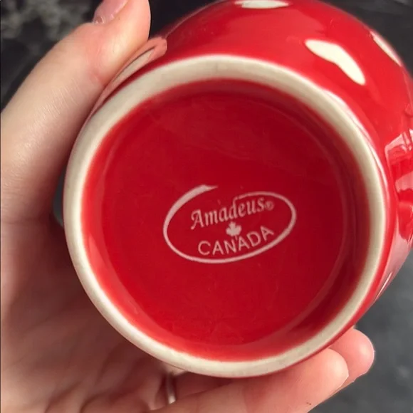 Red Heart Mug - Picture 4 of 4